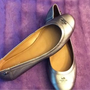 Gunmetal gray coach ballet flats 🥿